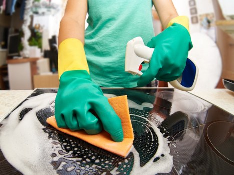 Move in cleaning for a Hollandpark commercial space with floors, entrances, and work areas cleaned